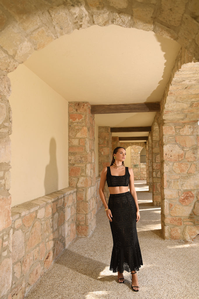 JOANNA ECONOMOU DESIGNS, @joannaeconomoudesigns fashion designer resort and luxury wear occasion crochet set Aurora colour black hue Cyprus island