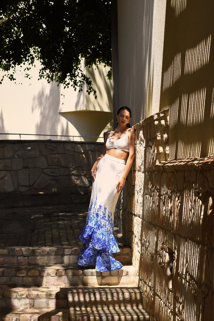 JOANNA ECONOMOU DESIGNS, @joannaeconomoudesigns fashion designer resort and luxury wear occasion linen set Florence colour white delicate blue flowers Cyprus island